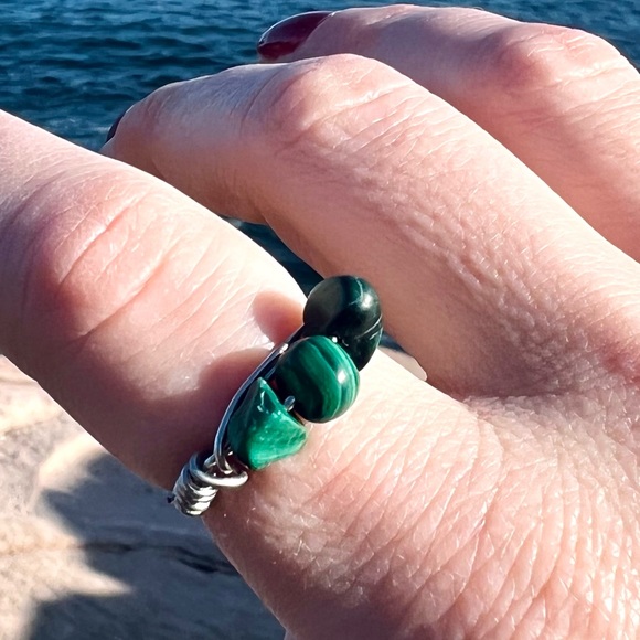 Malachite Crystal Ring Size 7 - Picture 2 of 8